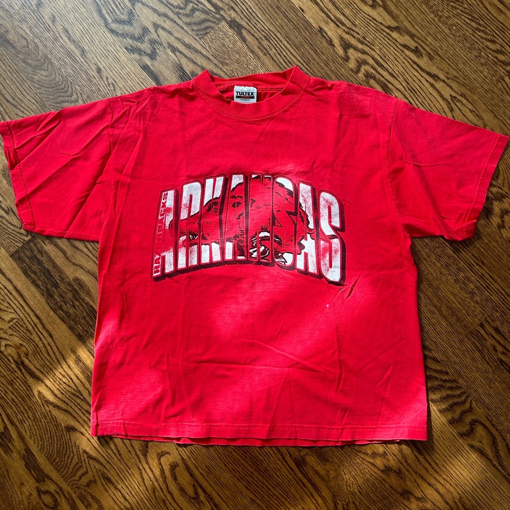 Vintage University of Arkansas Razorbacks red graphic tee youth XL